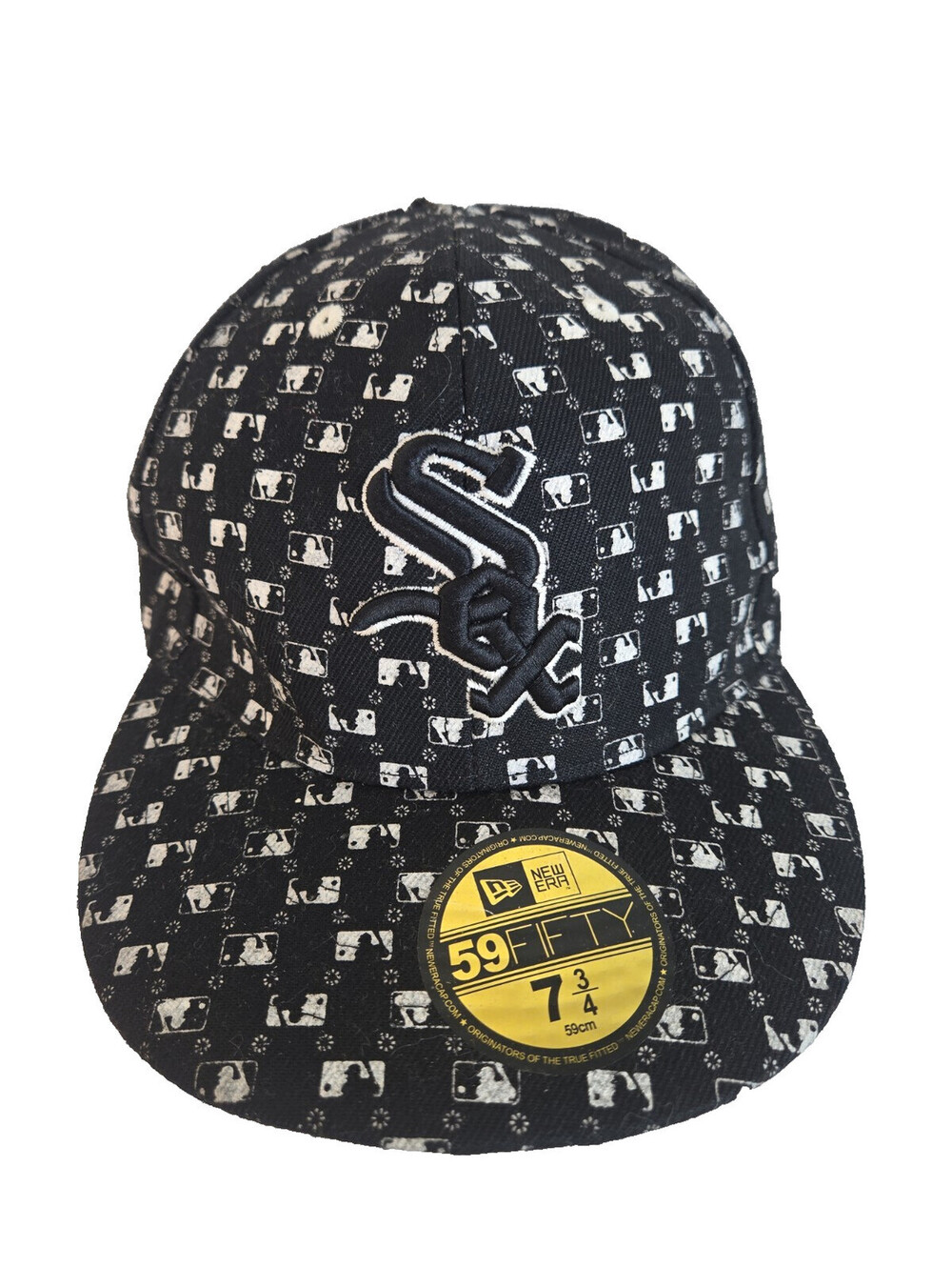 MLB Chicago White Sox 59FIFTY Fitted New Era Hat Cap Black White Size 7-3/4